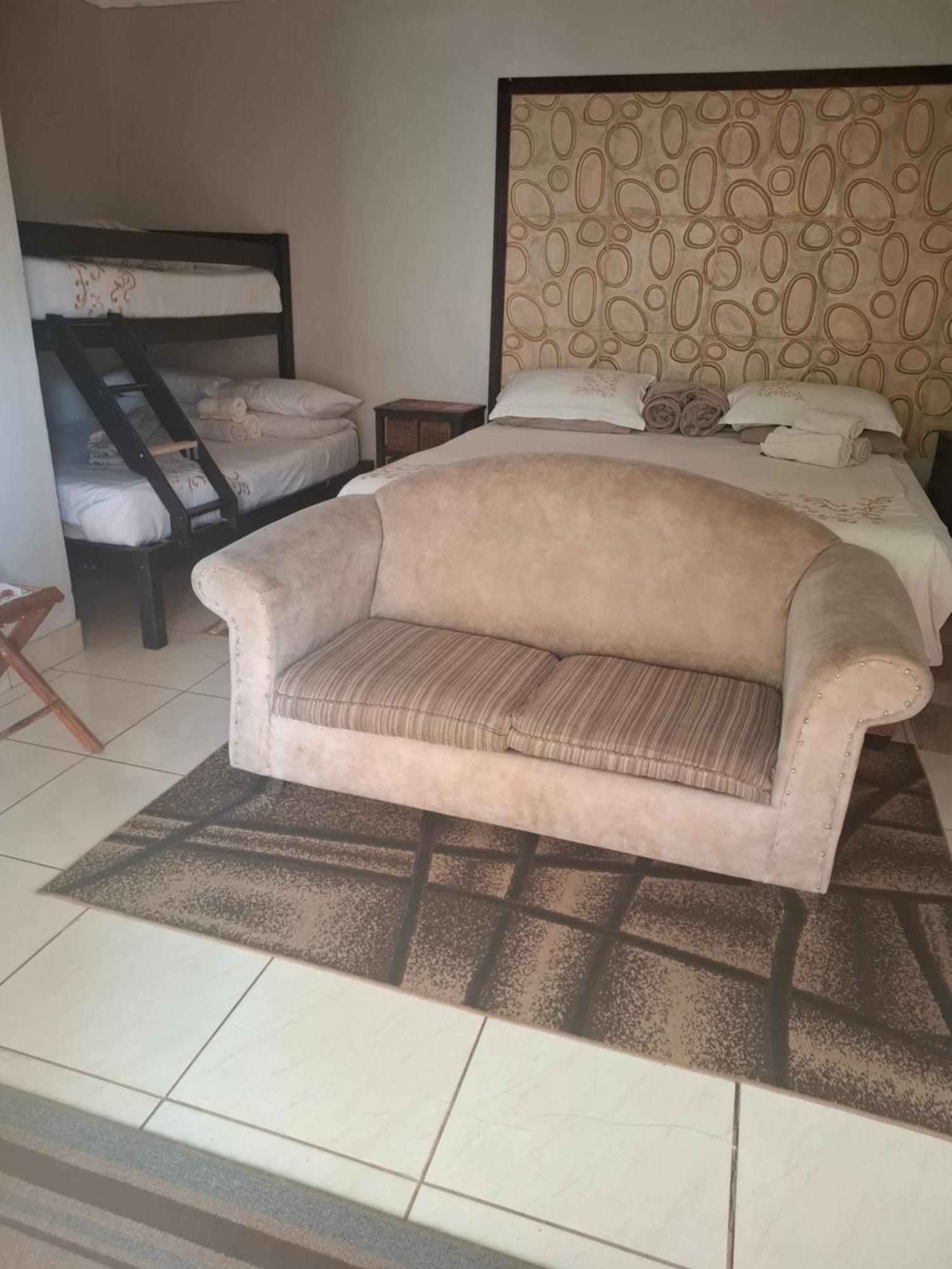Mogwase Vicky B Bed And Breakfast المظهر الخارجي الصورة
